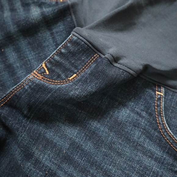 Old Navy Maternity Dark Wash Boot Cut Jeans - Picture 7 of 7